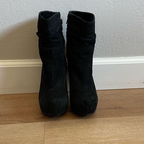 Aldo Booties - Picture 3 of 6